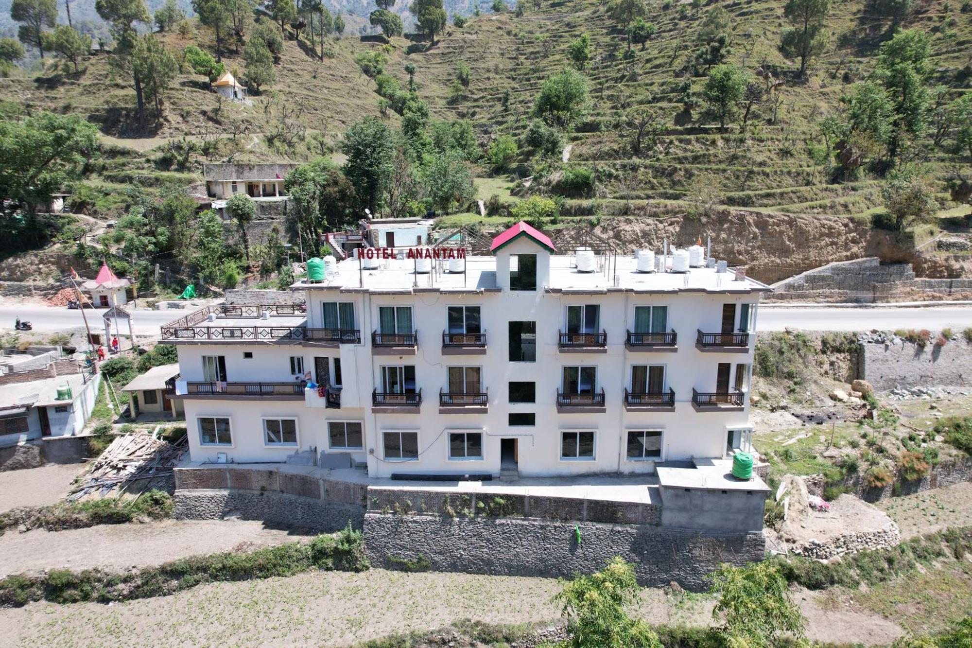 Hotel Anantam Residency Uttarkāshi Esterno foto