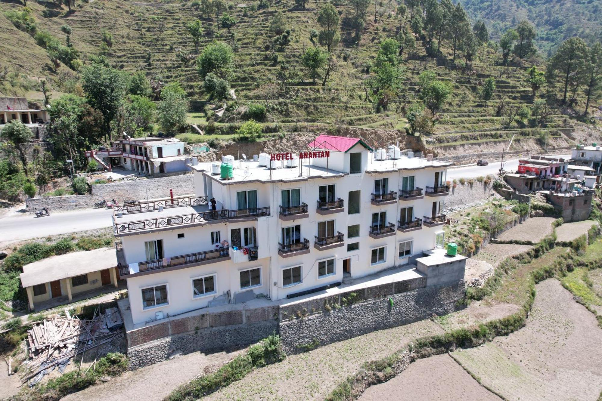 Hotel Anantam Residency Uttarkāshi Esterno foto